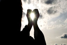 FF 高开低走背后：DWF 的操作是否「体面」？